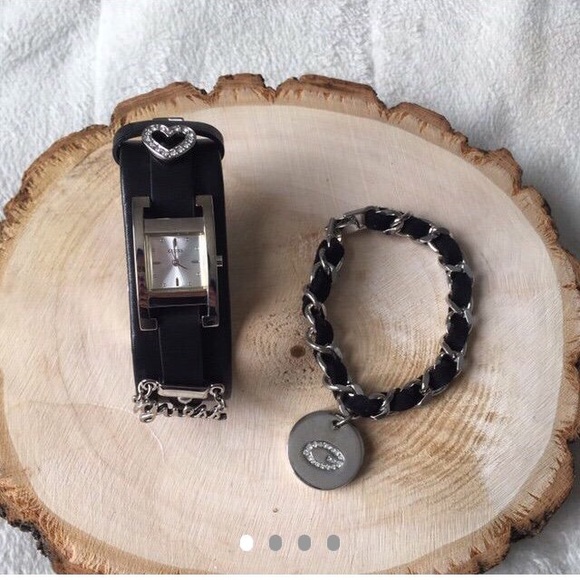 Guess Accessories - Guess Watch and Bracelet Set
